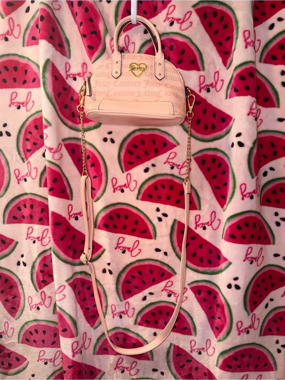 🩷 Juicy Couture Dome Handbag with Gold Heart Logo
